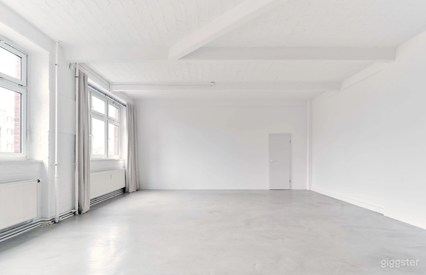 Helles Tageslichtfoto Studio in Berlin-Treptow Photo 3