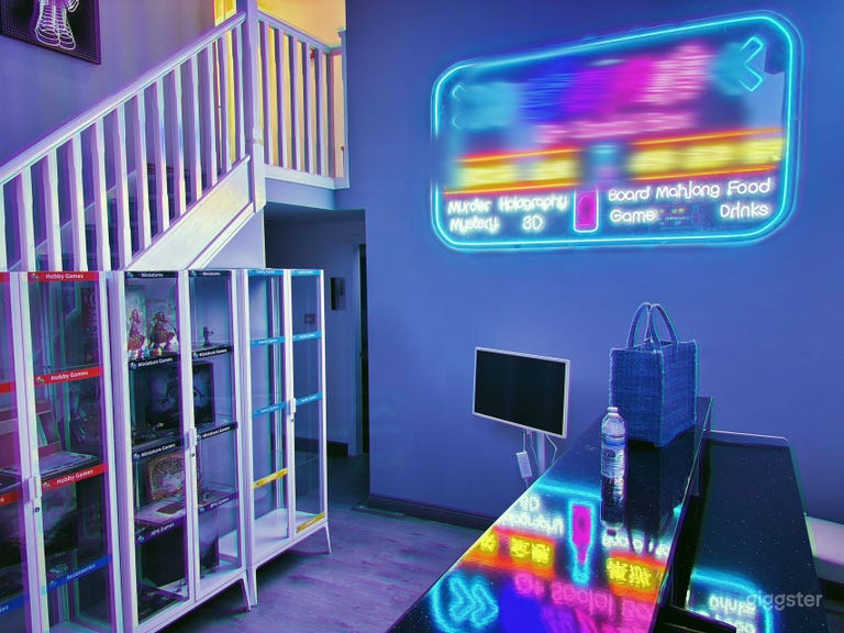  Eight Themed Rooms in Bustling City Centre 