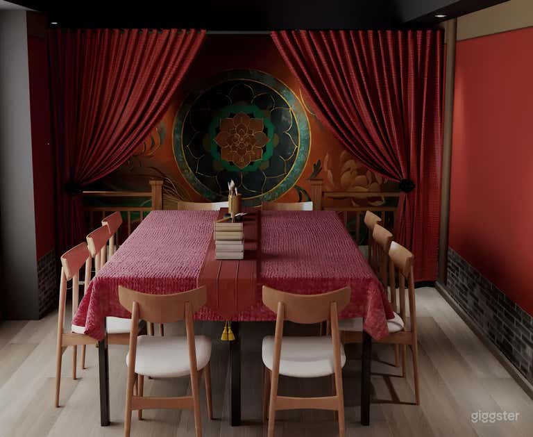  Eight Themed Rooms in Bustling City Centre 