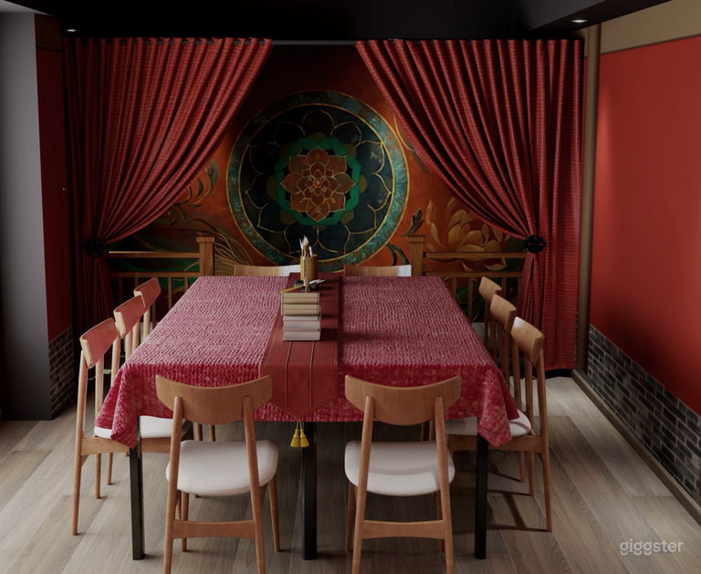  Eight Themed Rooms in Bustling City Centre 