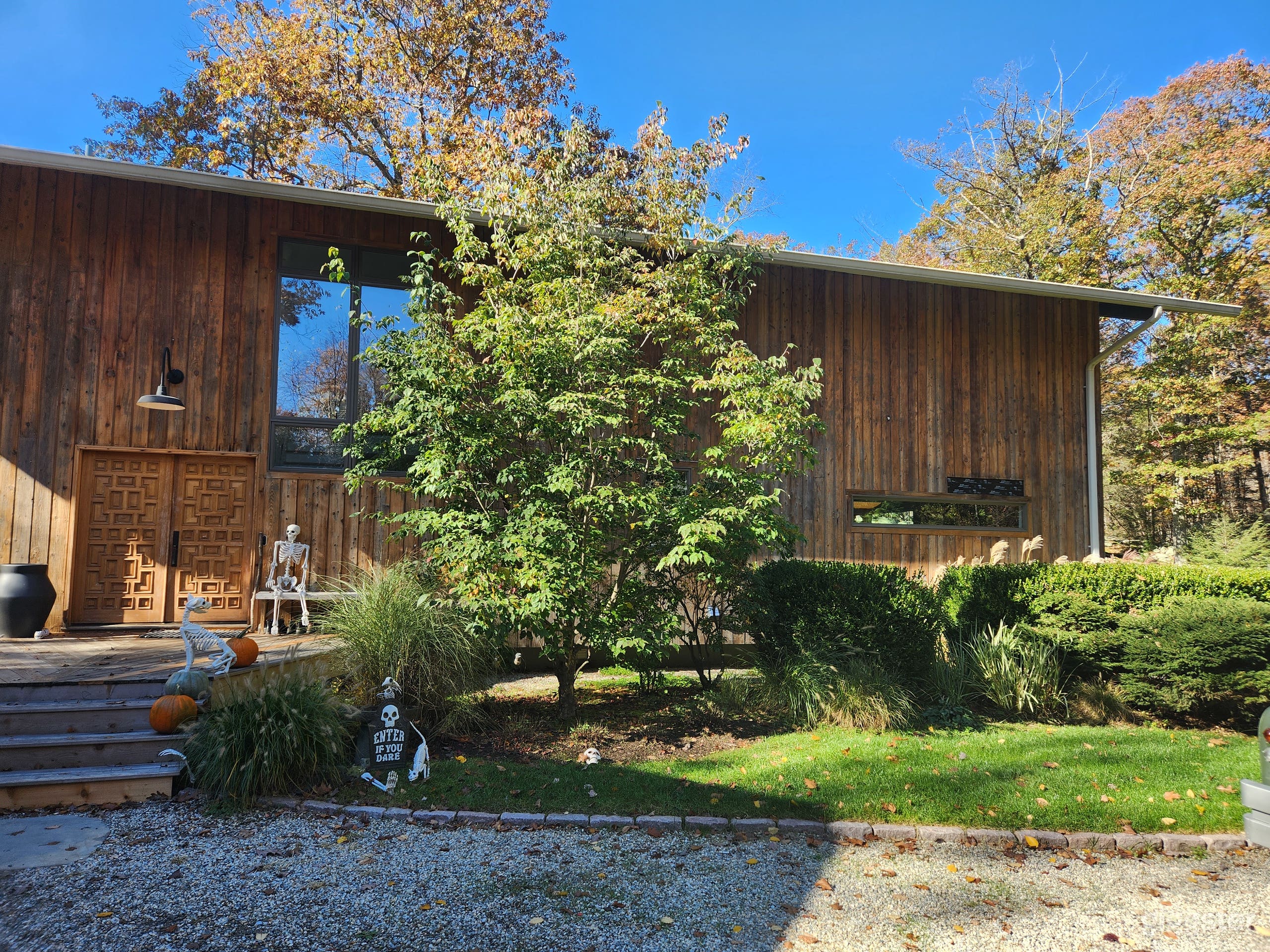 Modern Retro House - CT Photo 1