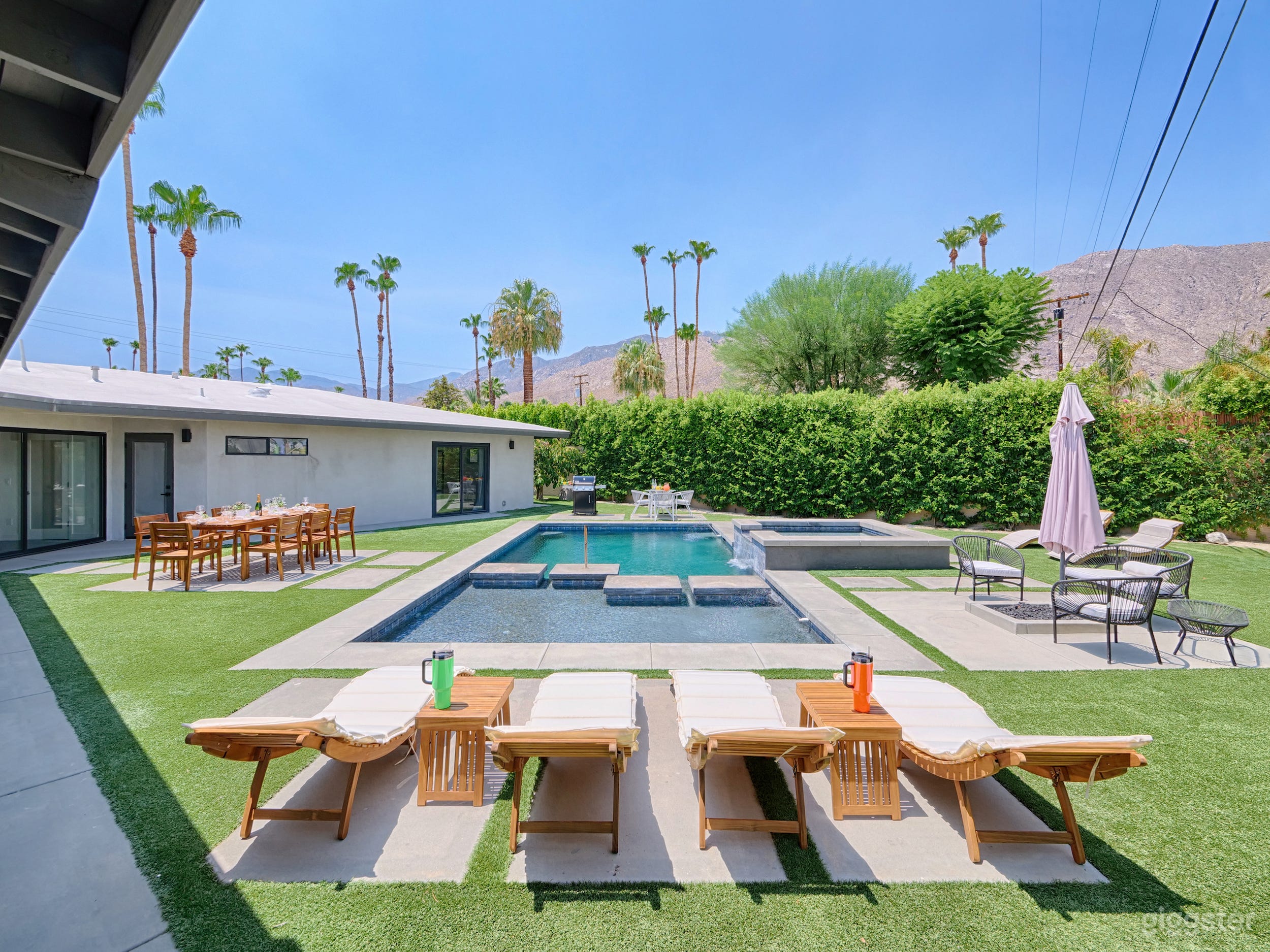 Stunning Palm Springs Modern Masterpiece Photo 1