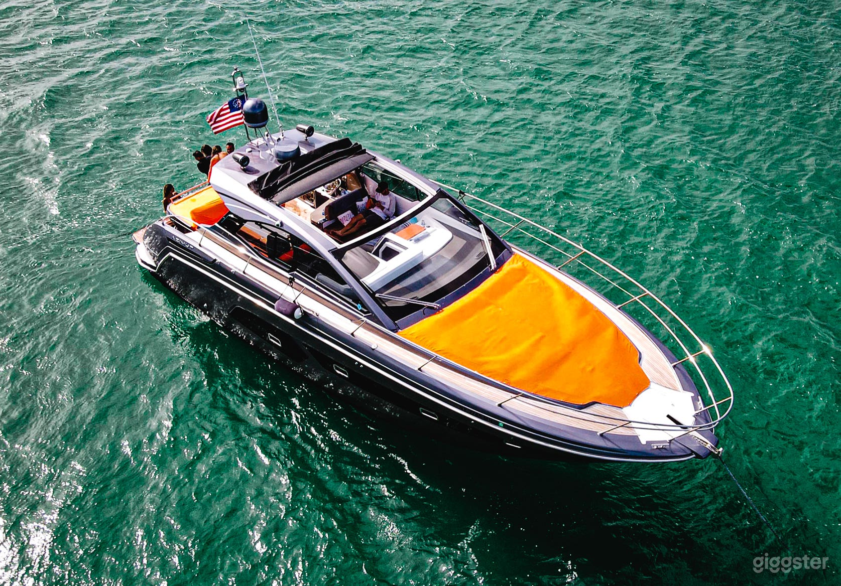 Classy 45FT AZIMUT Party Yacht Space Events Photo 3