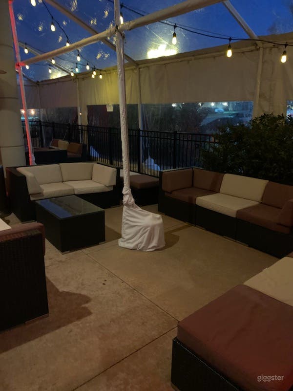  Cozy Patio in Leawood 