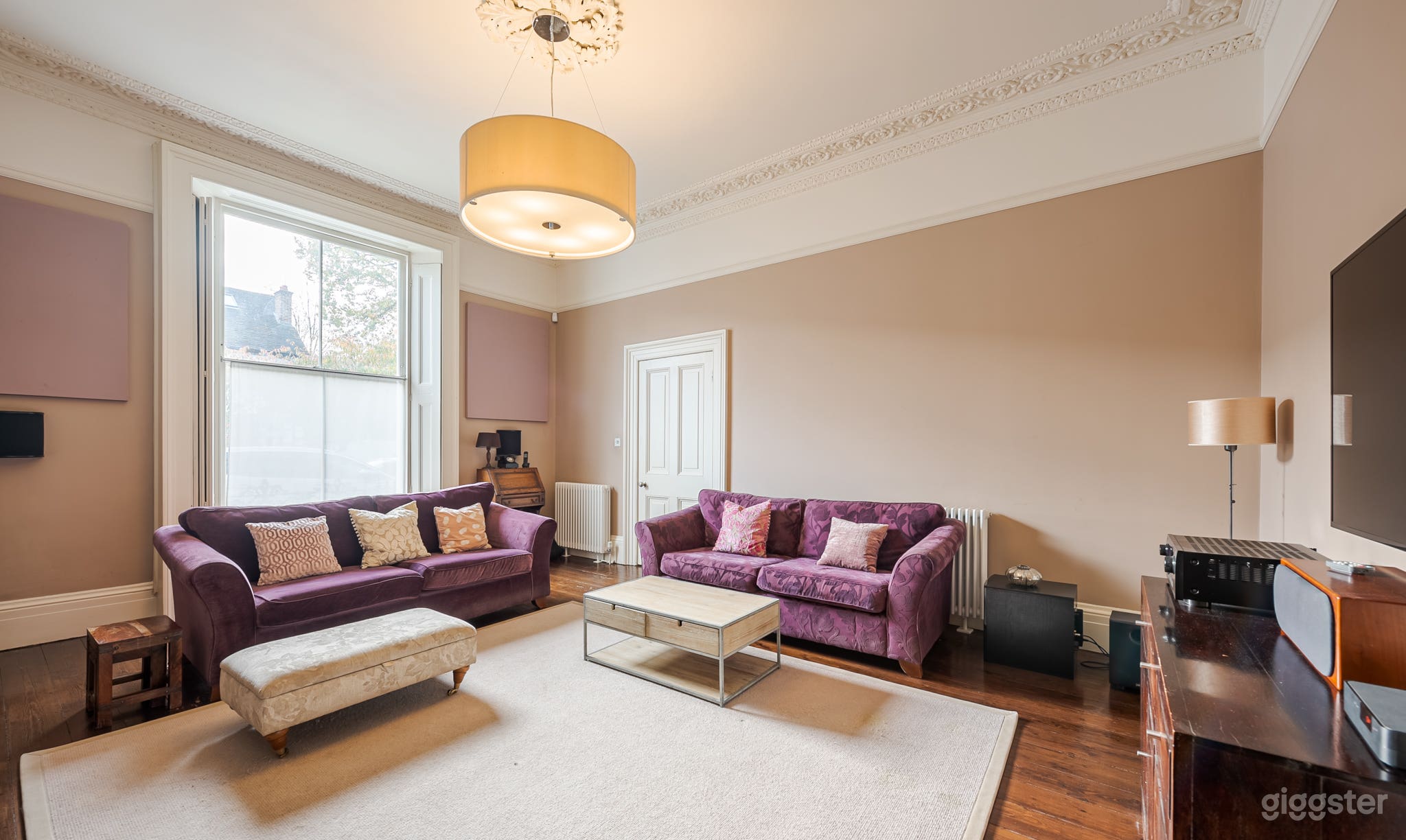  Incredible Converted Vicarage in Clapham Photo 4