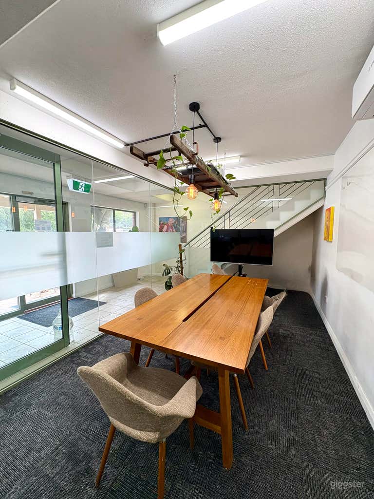  Fishbowl Meeting Room 