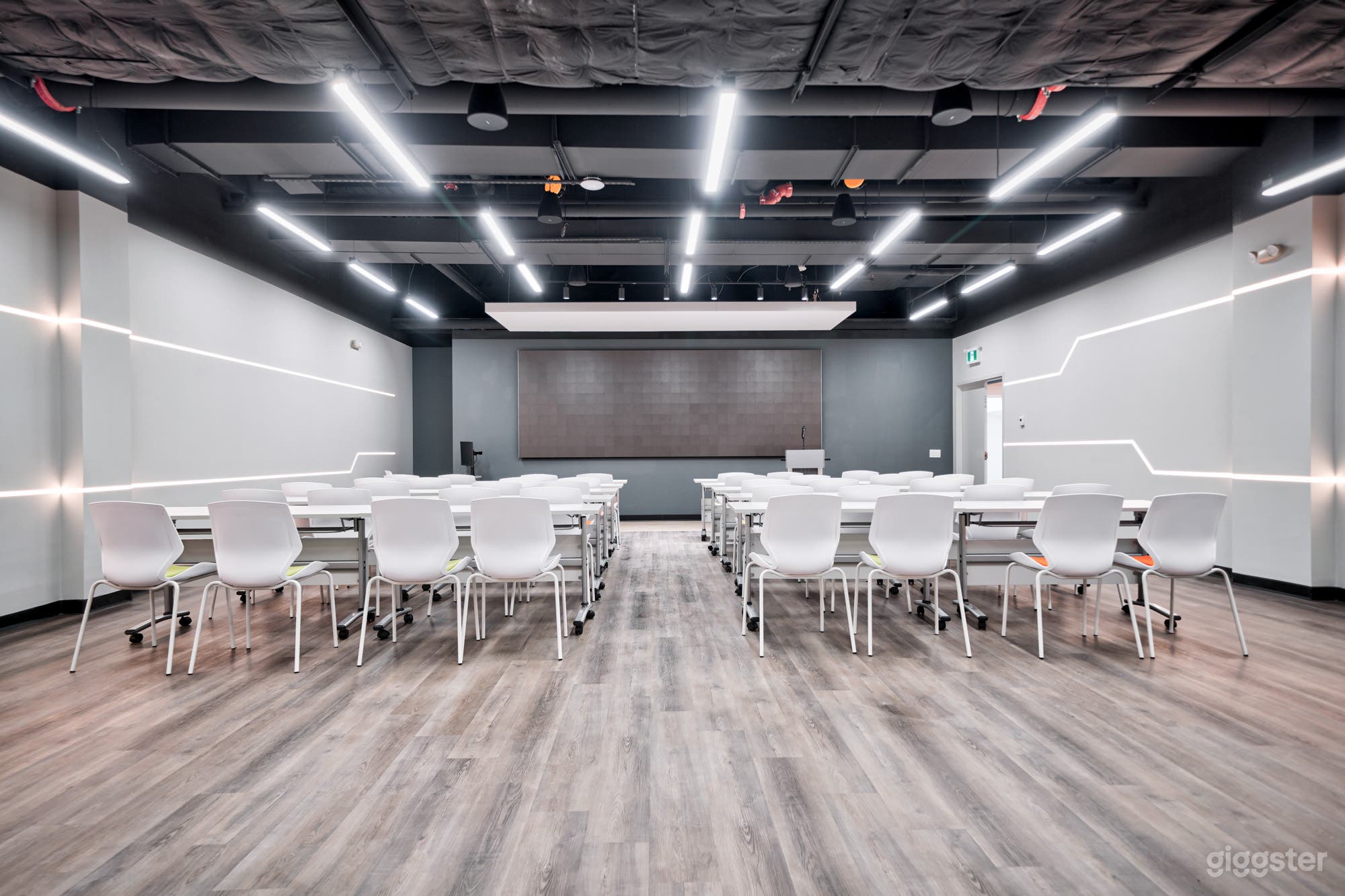 Up to 120 Person road show hall