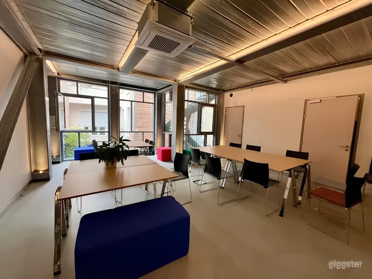  Loft moderne pour travail & événements – Paris (BuyOut) 