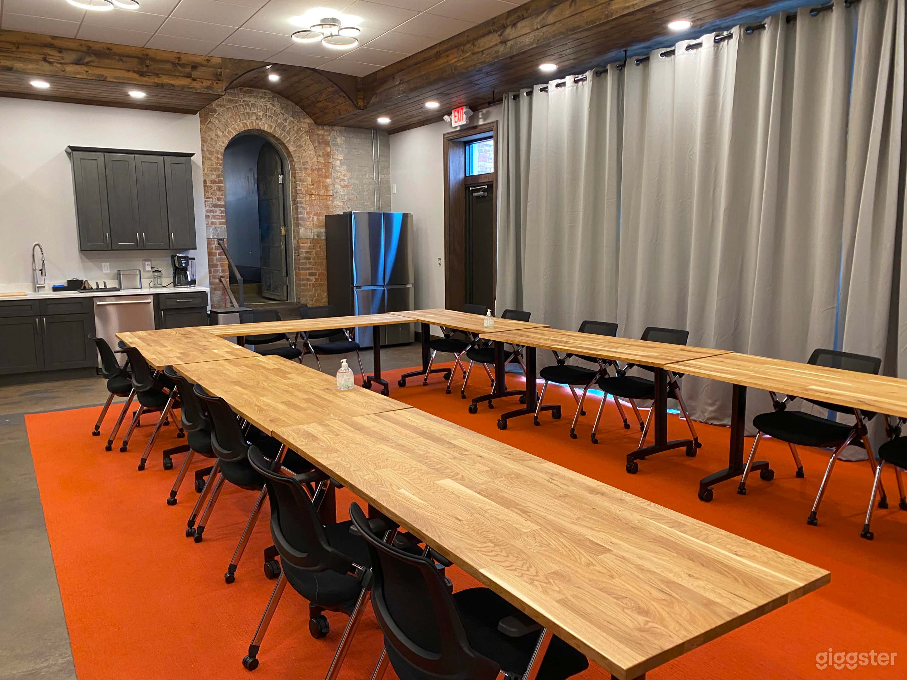 Banghardt Meeting and Events Room Photo 1