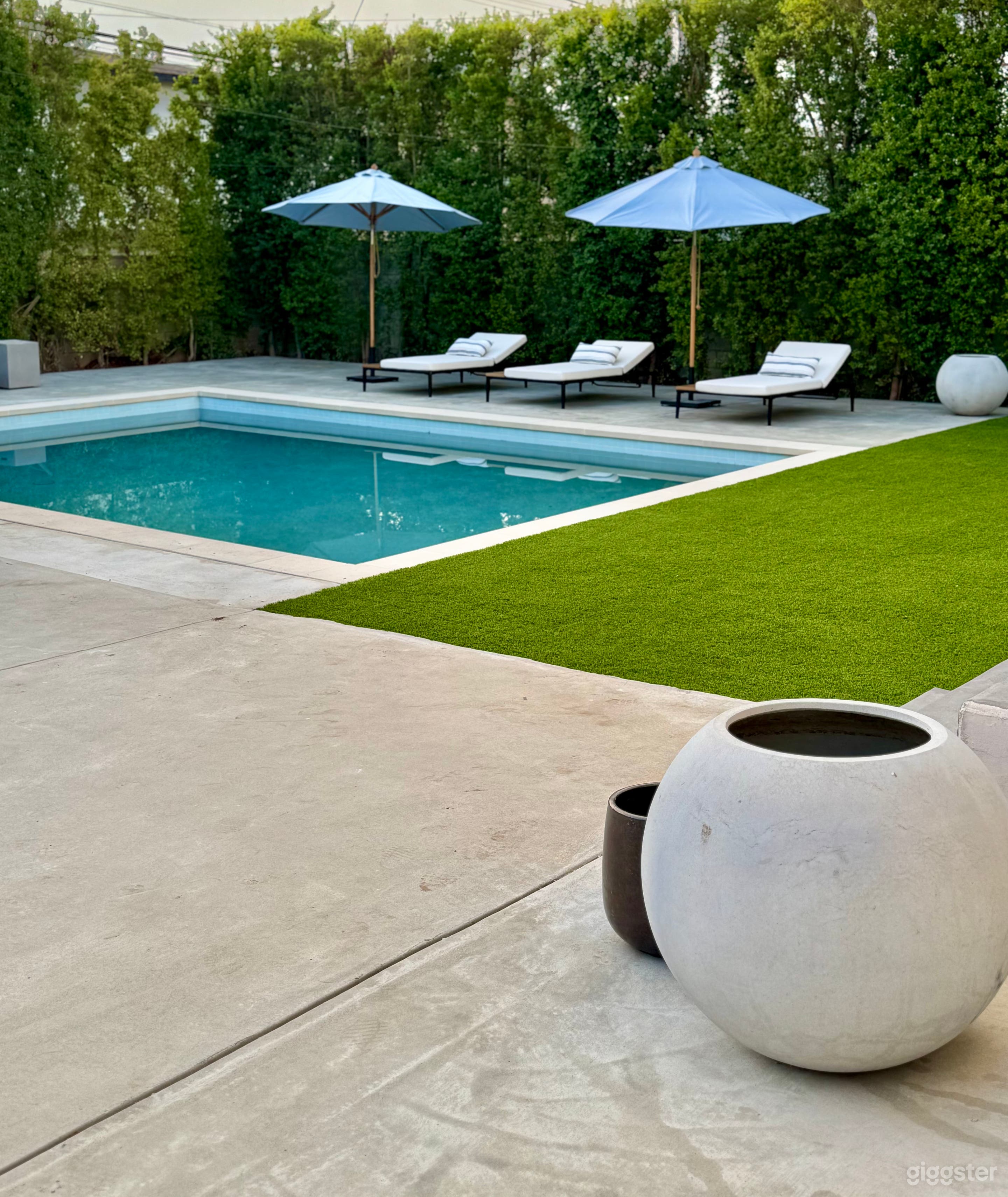 The BLUE Lot:  Your space for every scene... Photo 4