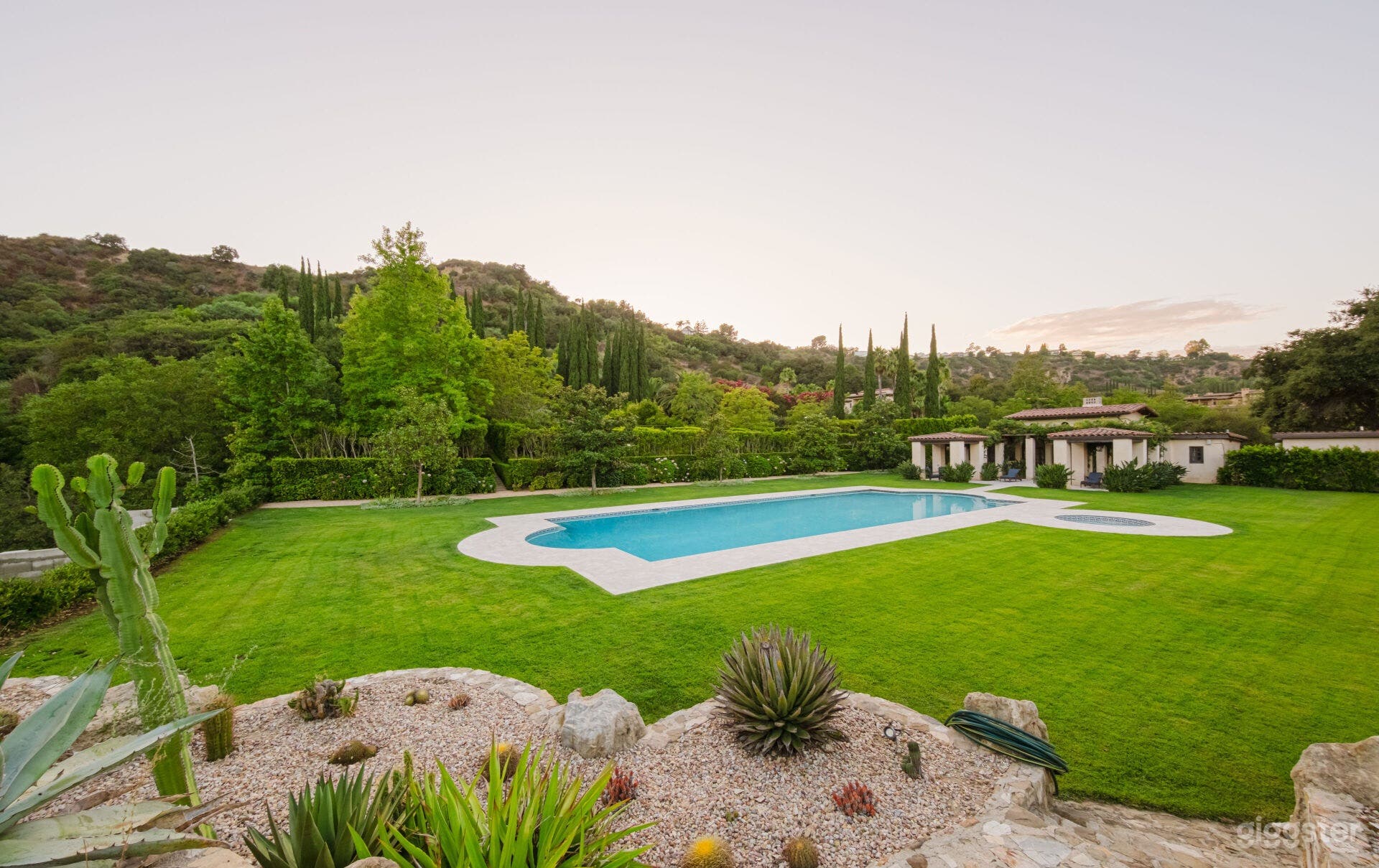 MEDITERRANEAN ESCAPE/POOL Photo 2