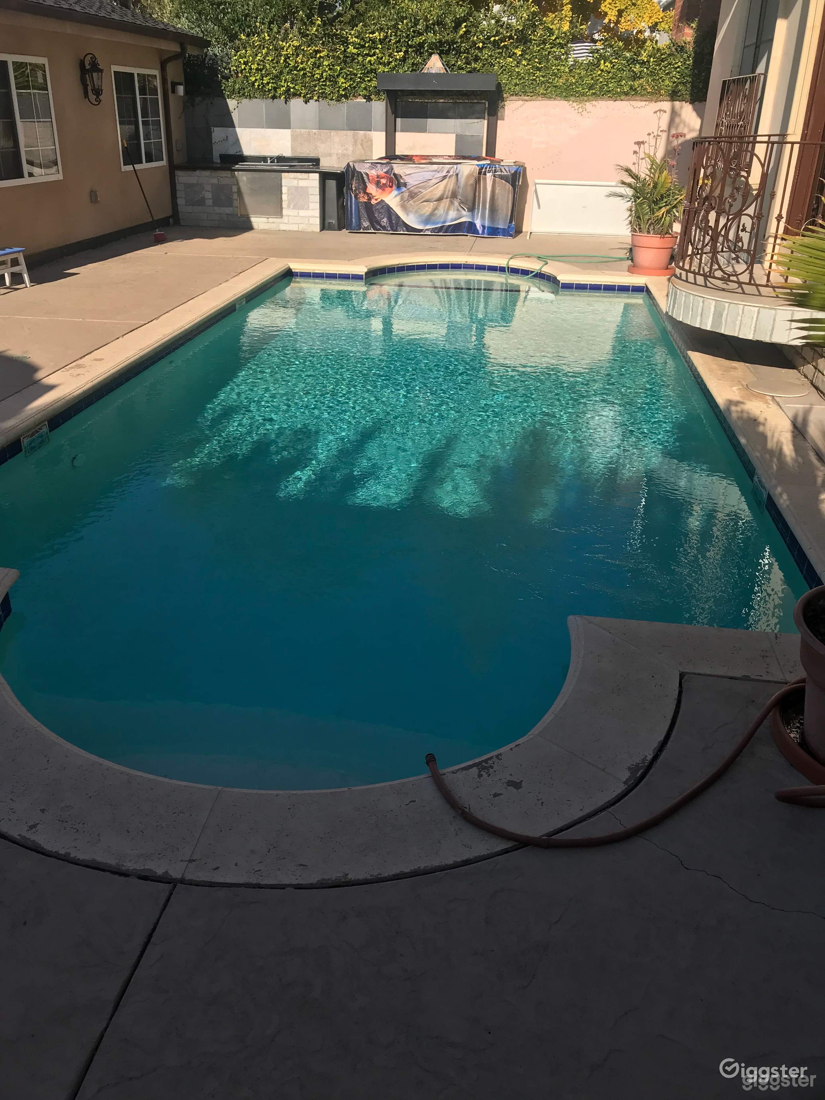 Large Outdoor Pool in Sta Monica Photo 2