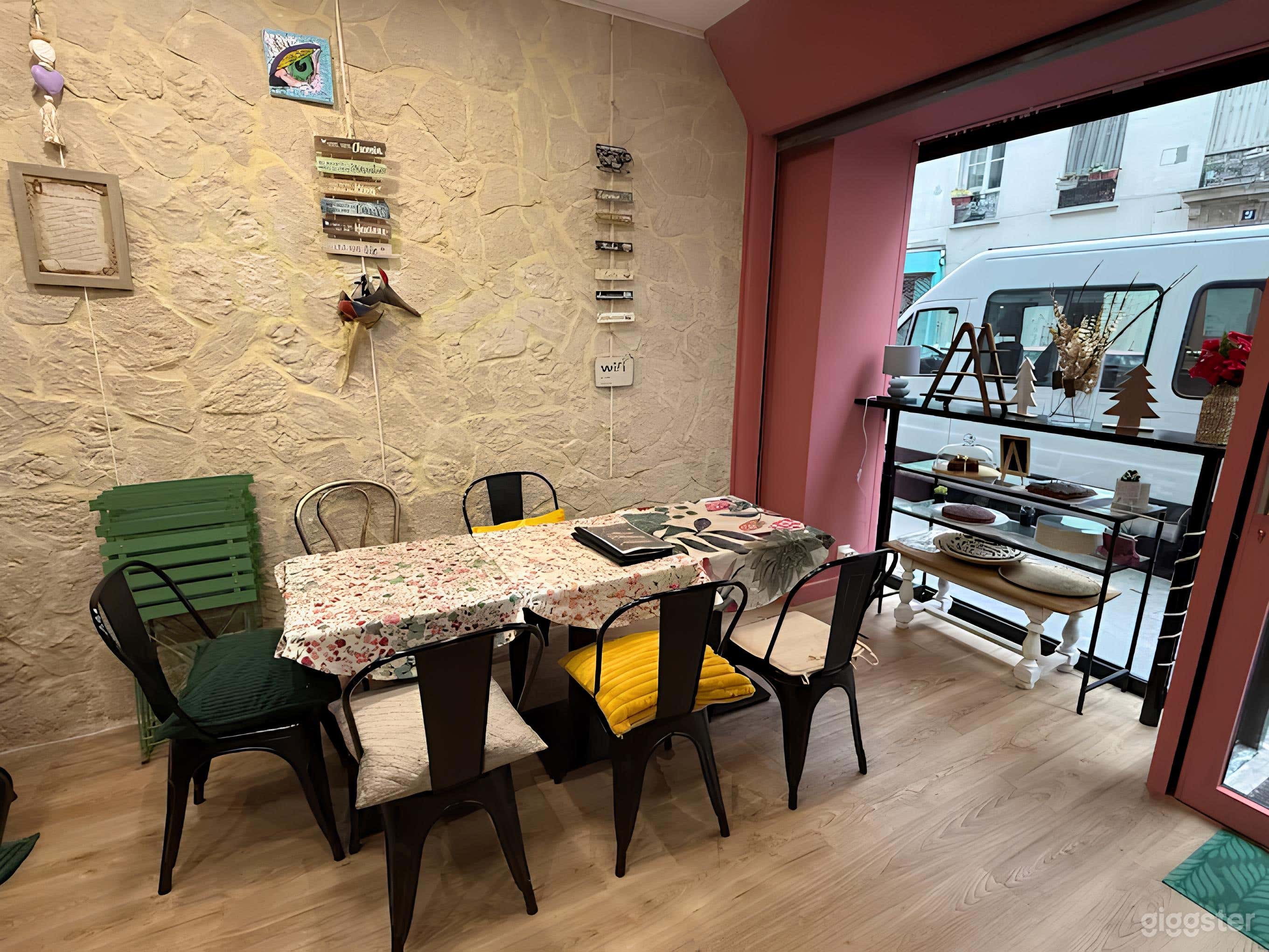 Coffee shop distinctif et chaleureux Photo 4