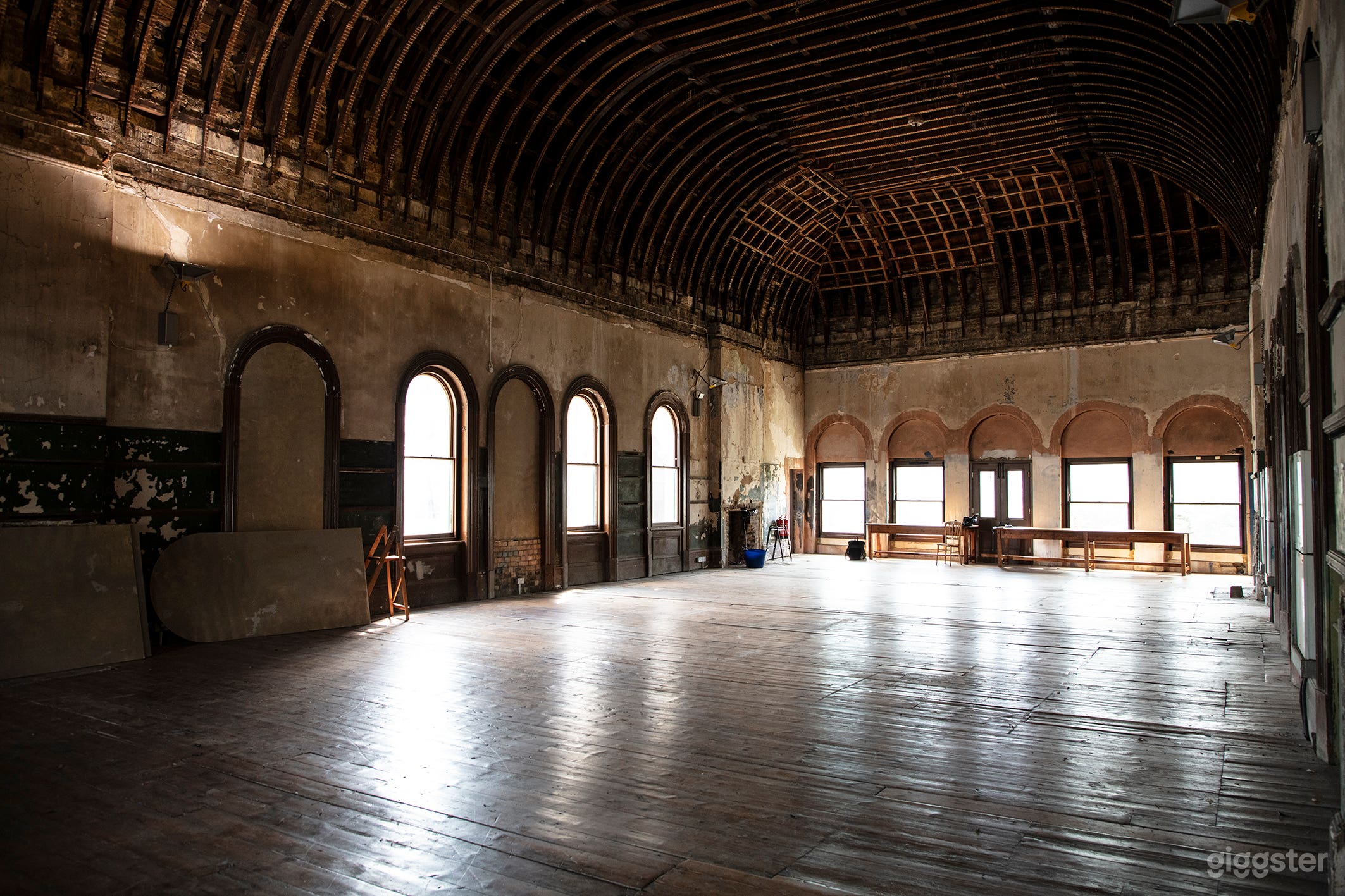 The Old Waiting Room Photo 2