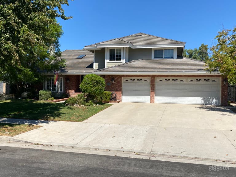  Traditional tennis court property 