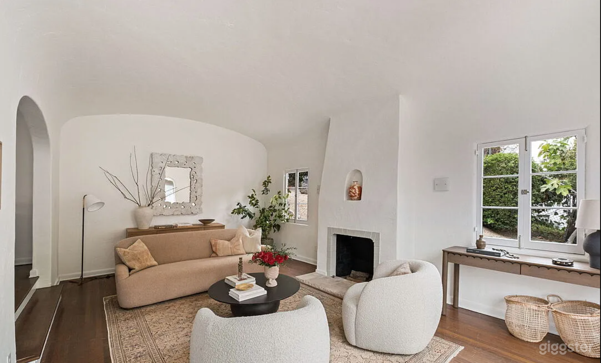 PRODUCTION FRIENDLY Spanish-Style home Silverlake Photo 2