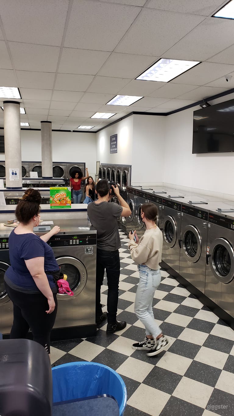  5 Star North Hollywood Laundromat  