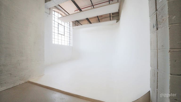  Film/Photo Studio 