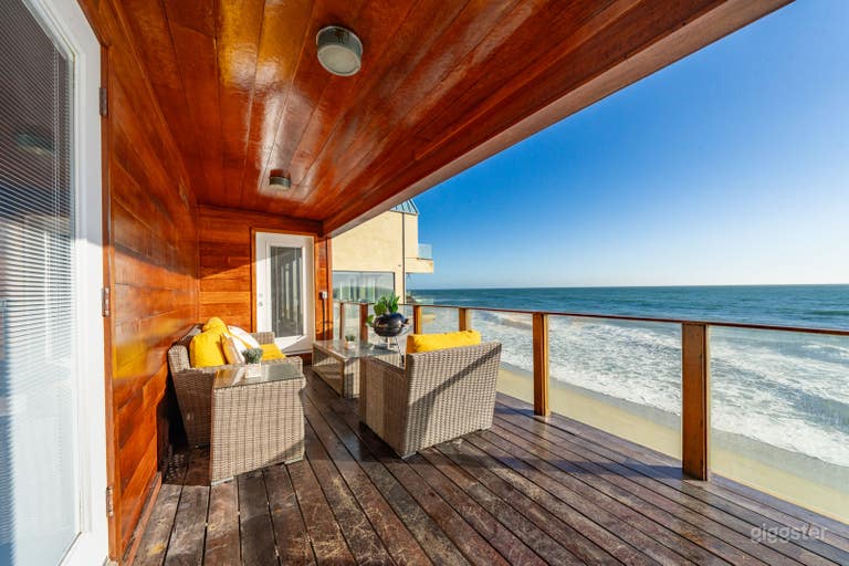  Oceanfront Malibu Beach House with Private Beach Access 