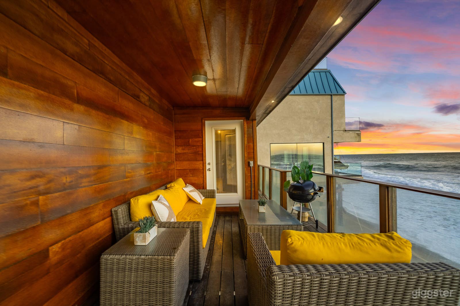 Oceanfront Malibu Beach House with Private Beach Access Photo 2