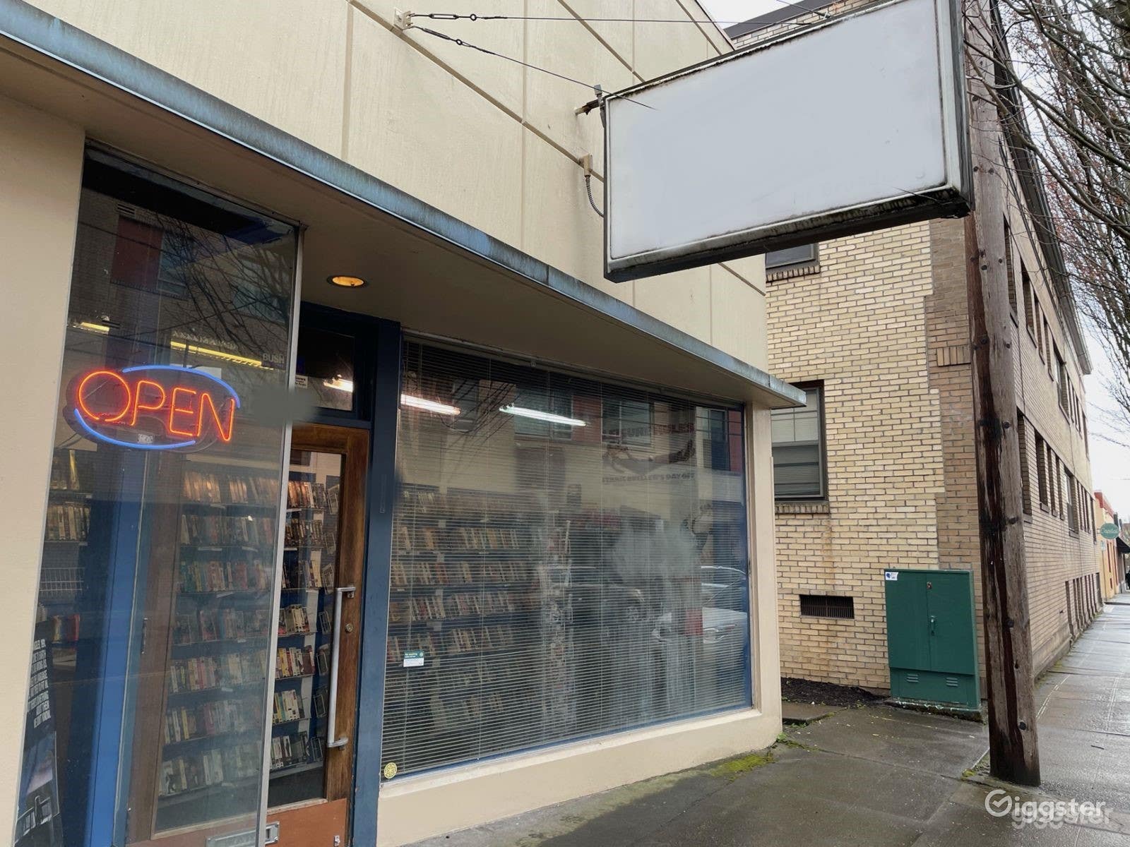 VHS Video Store Meets The Mob Photo 1