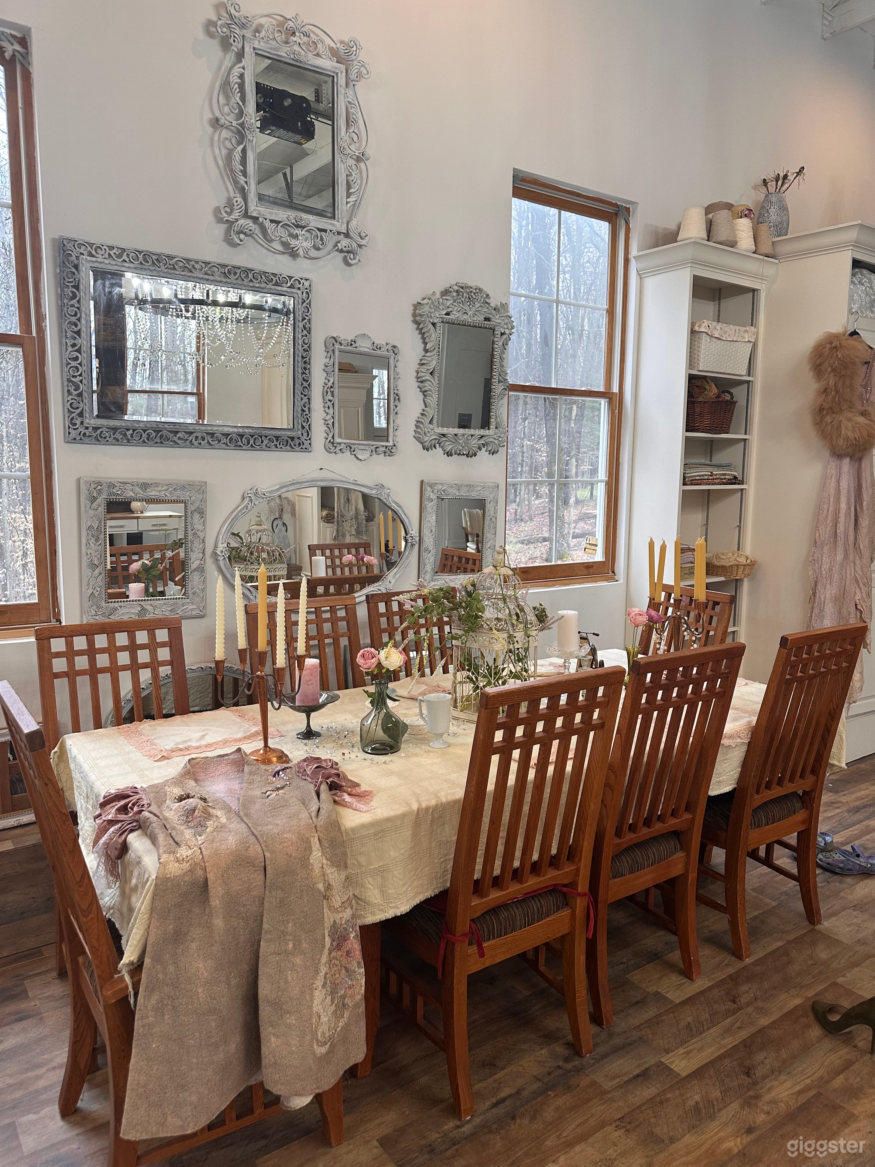 1200 Art Studio with very high ceilings workshops Photo 3