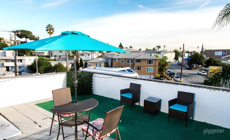  Inglewood Event Space with Courtyard & Rooftop 