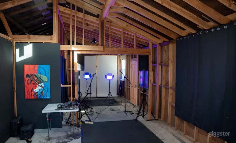  Inglewood Event Space with Courtyard & Rooftop 