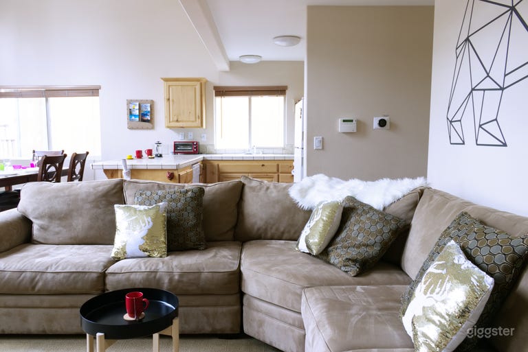  Chummy, conformable and intimate living space 