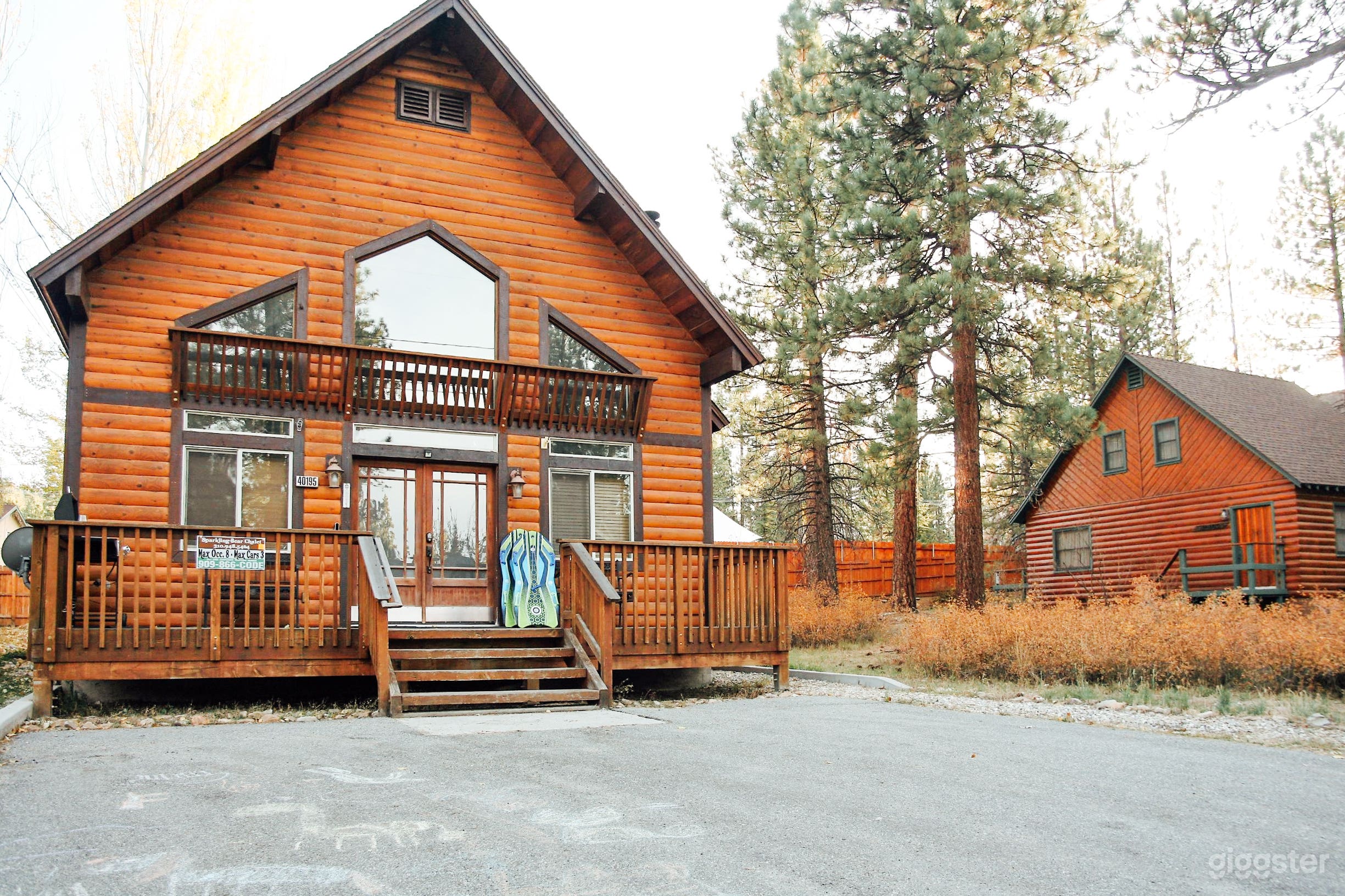 Log style chalet in big bear with plenty of outdoor space.