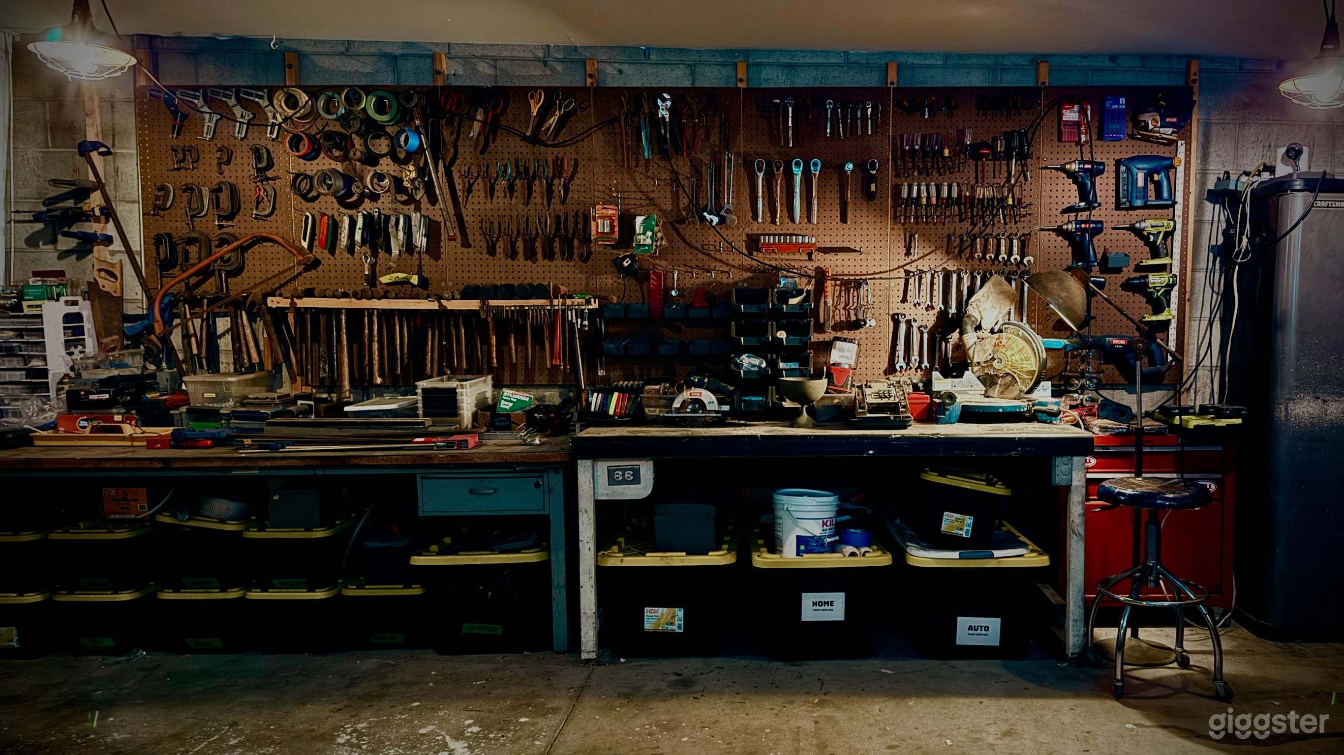 Classic Hotrod / Handyman Garage Photo 1