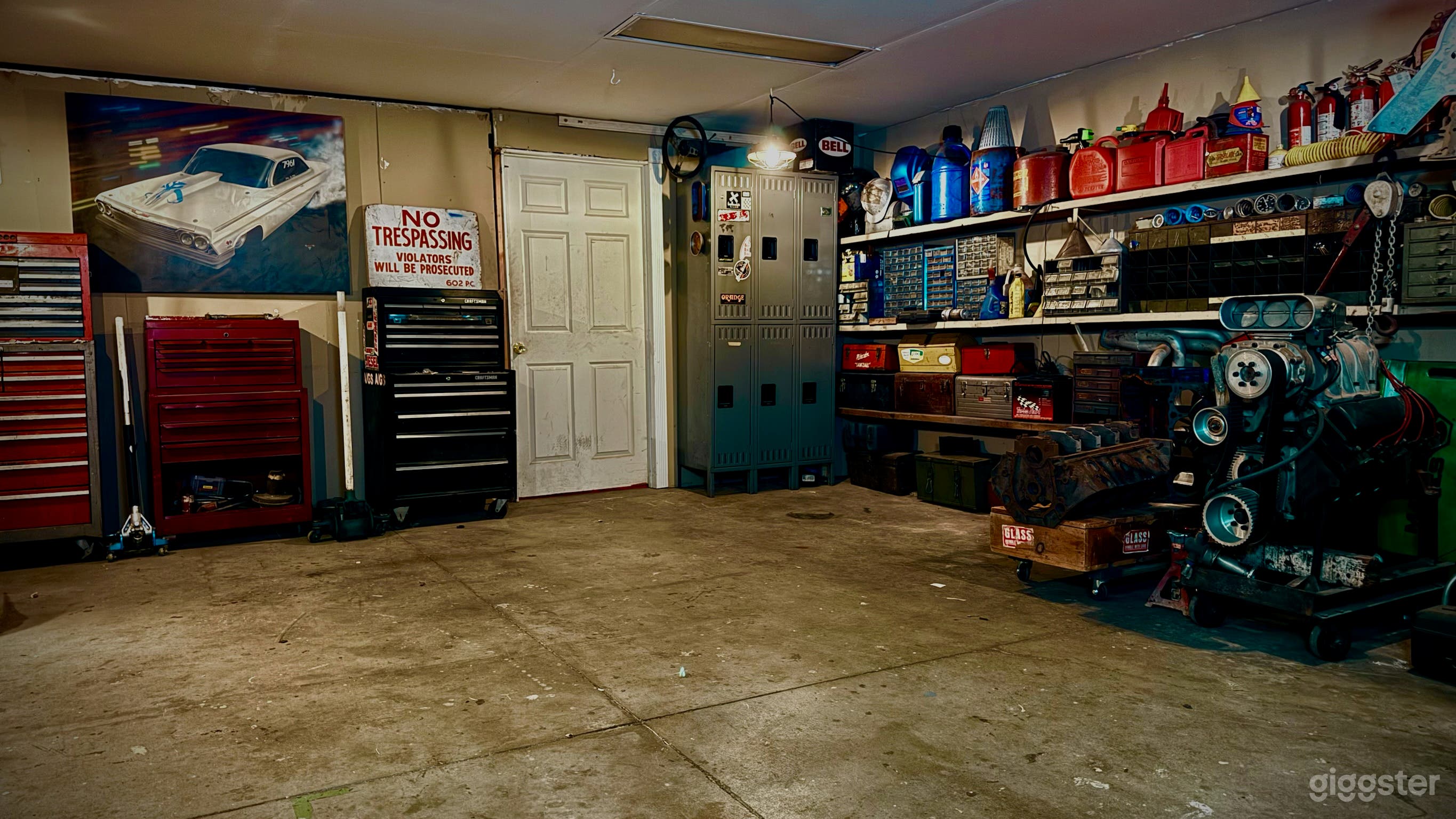 Classic Hotrod / Handyman Garage Photo 4