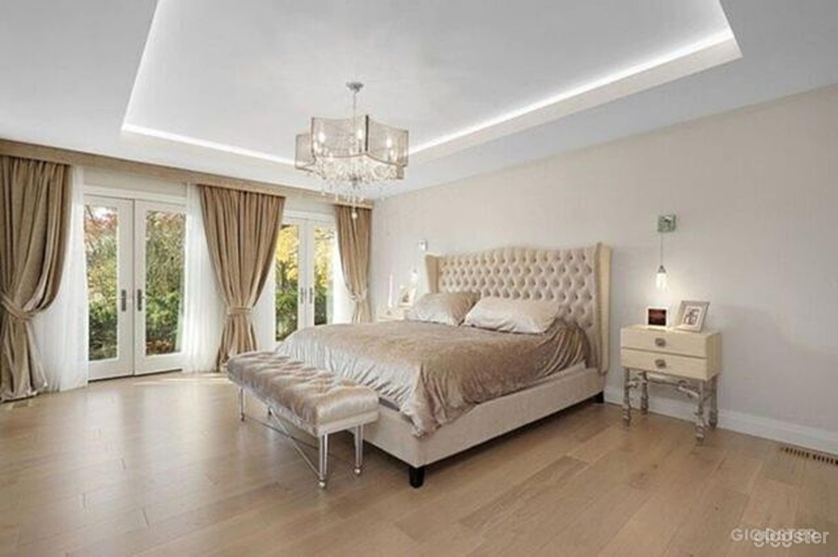 Midcentury Modern  House in Lake Forest Photo 4