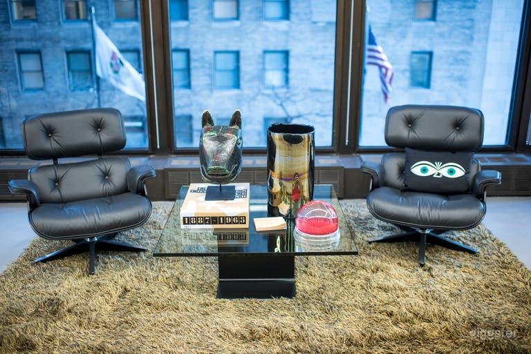  Beautiful Office/Event Space Magnificent Mile 