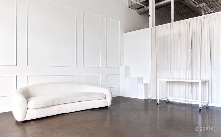  @studio.plusfour: Daylight Studio With Cyclorama 