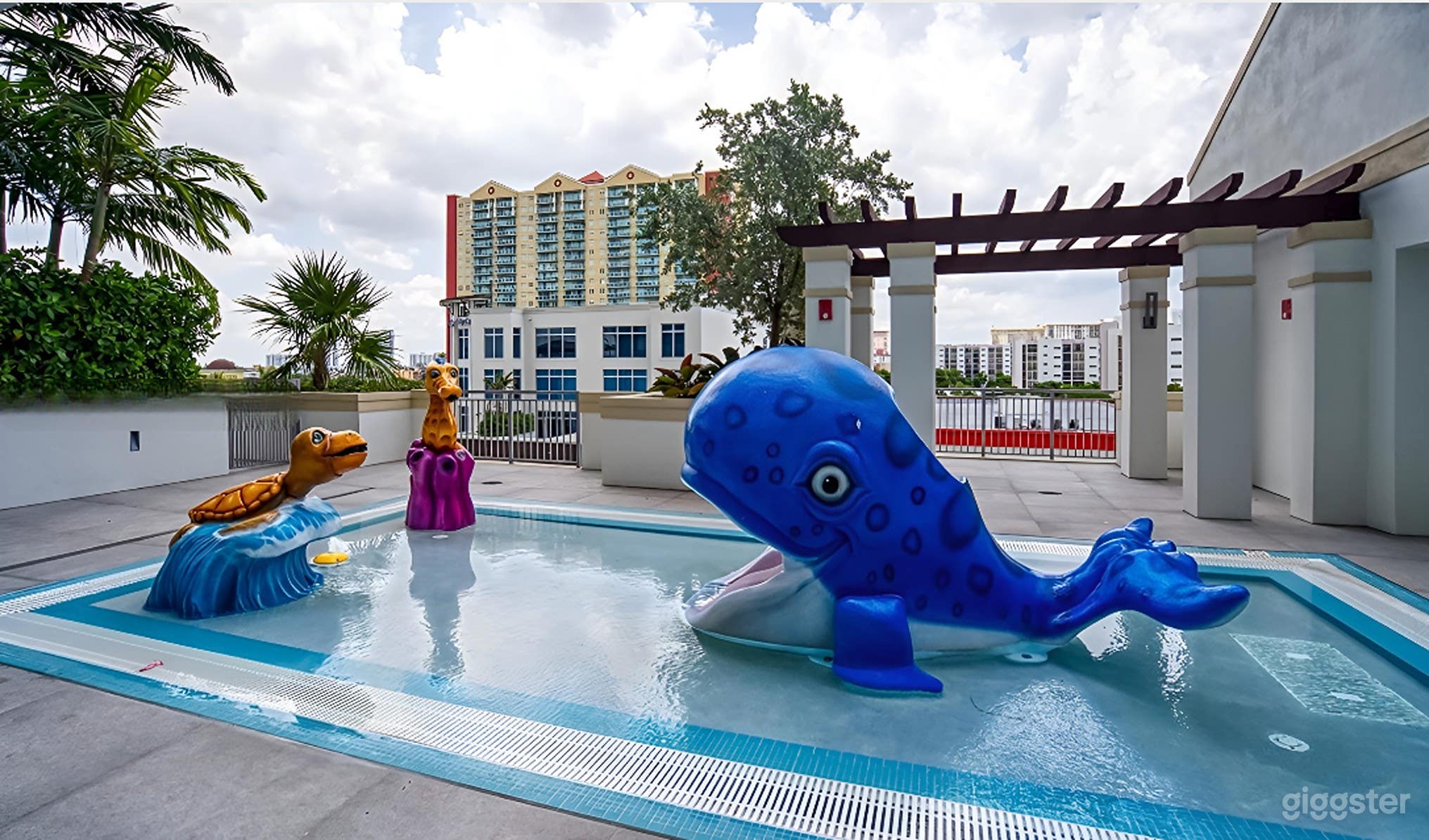 Modern Luxury Pool Retreat Photo 1