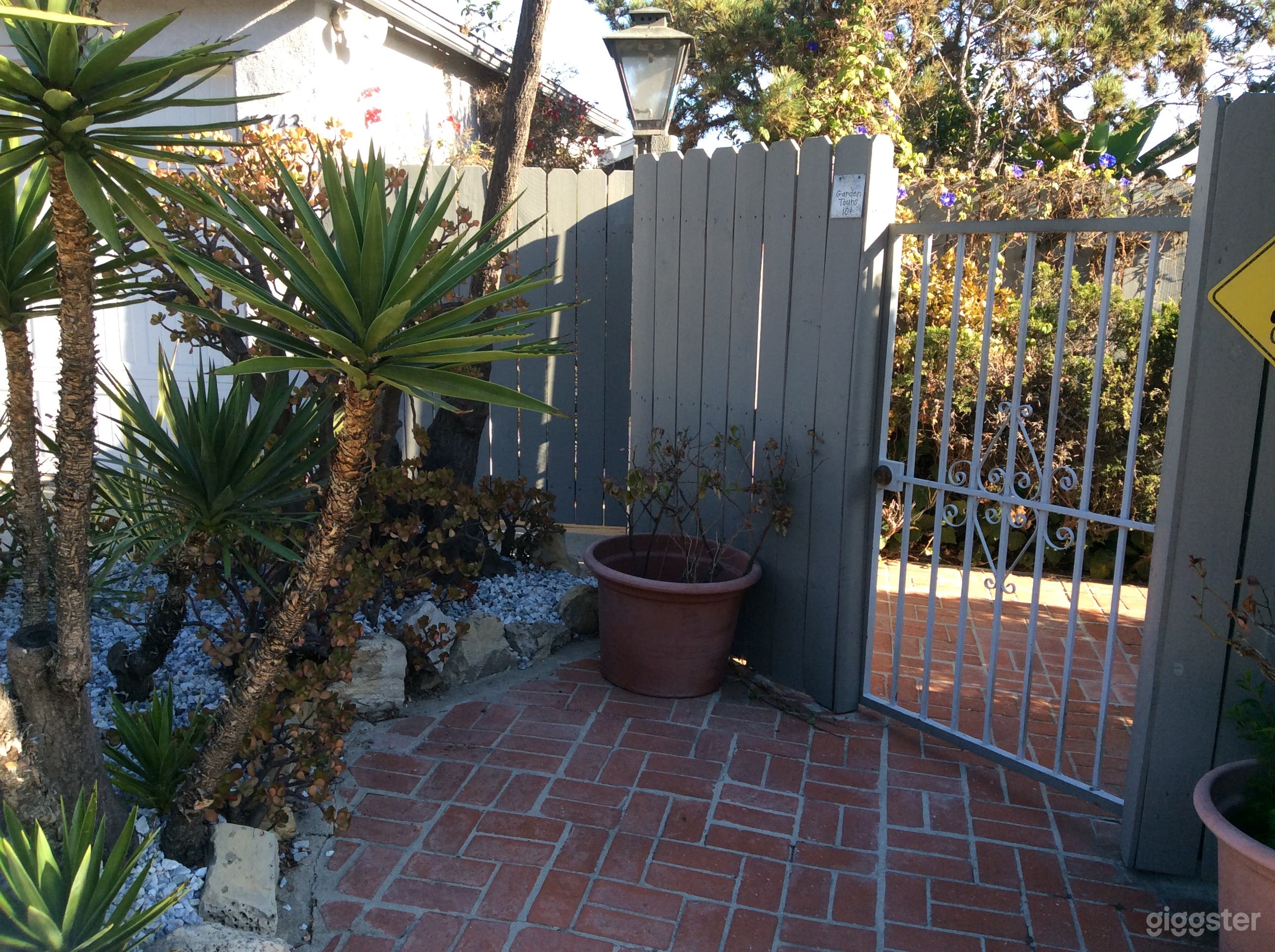 Entrance from street