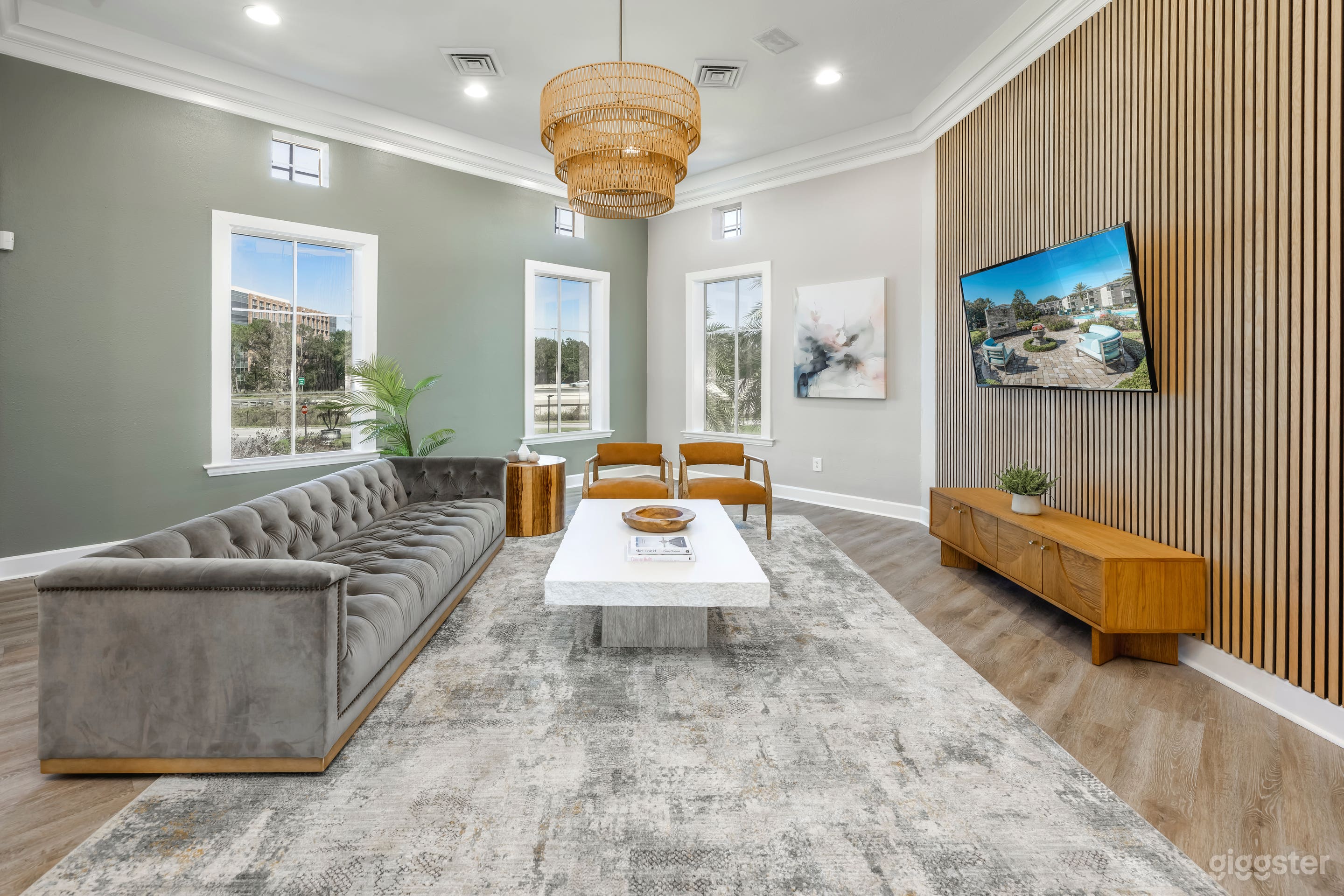 Incredible Lounge & Patio in Orlando Photo 3