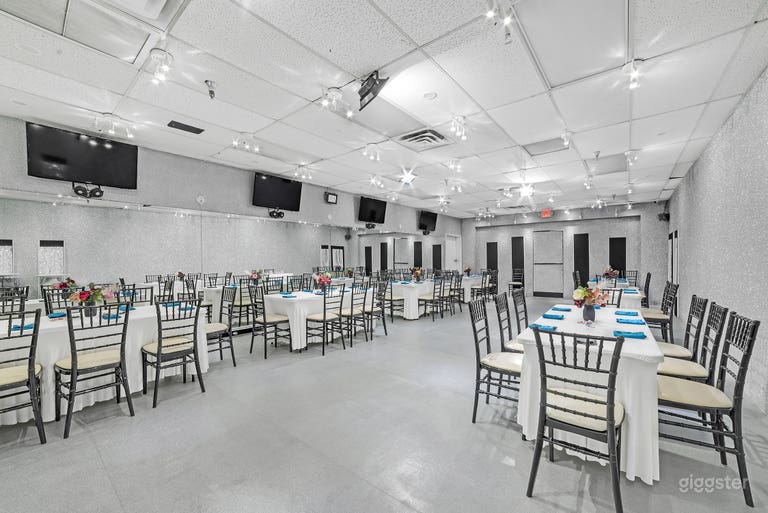  Sparkly Glam “Ice Room” – Intimate Las Vegas Event & Content 