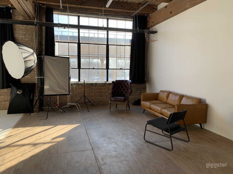  Bright Sunny CYC Wall Loft Studio 
