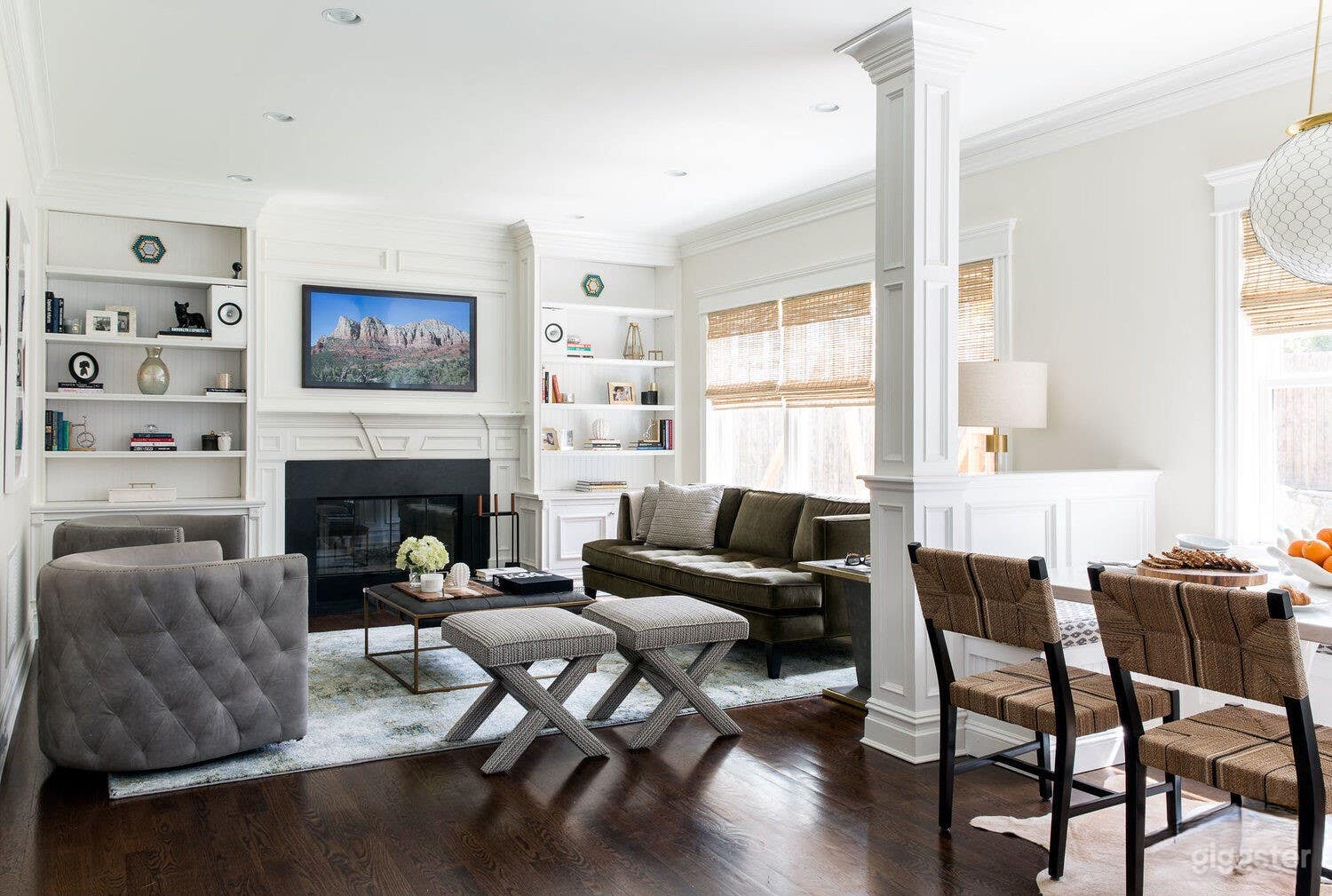 Charming Center Colonial Photo 1