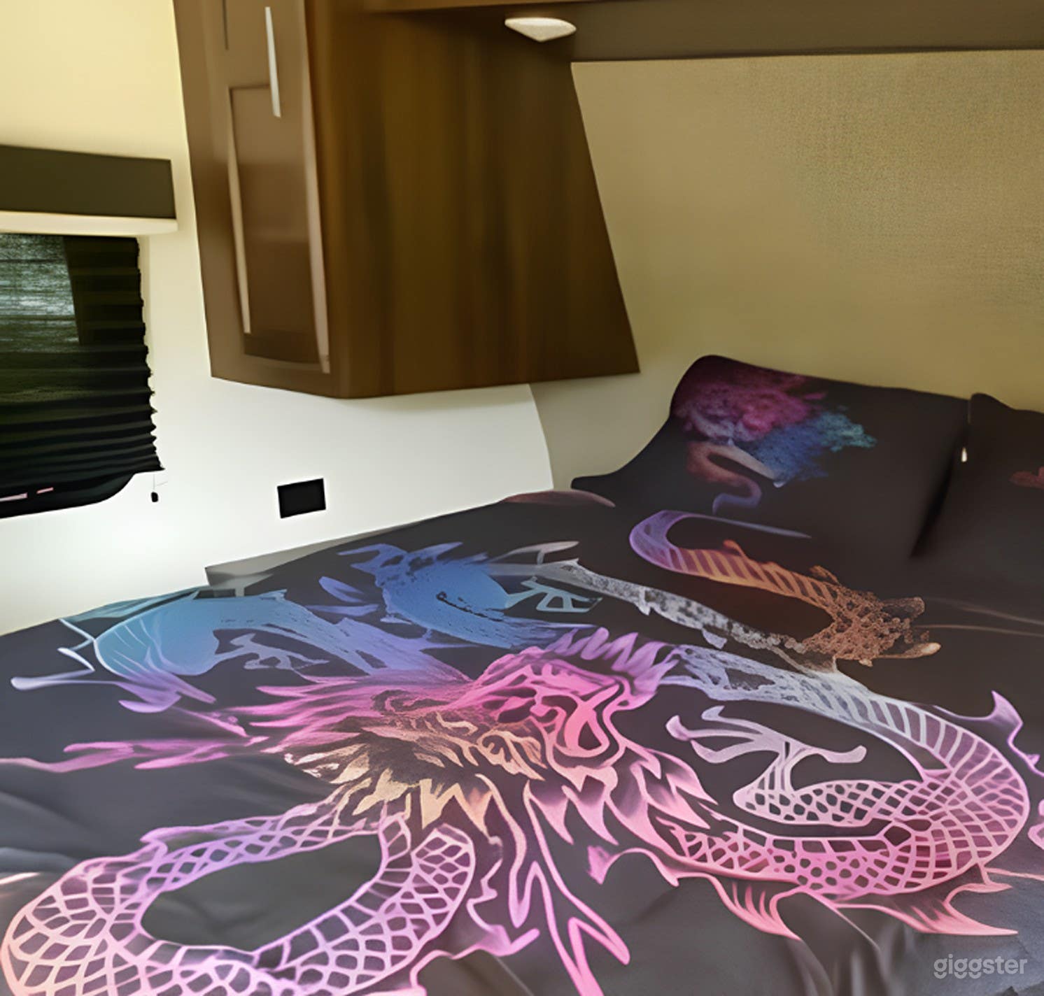  Stylish Camper for 4 Photo 4