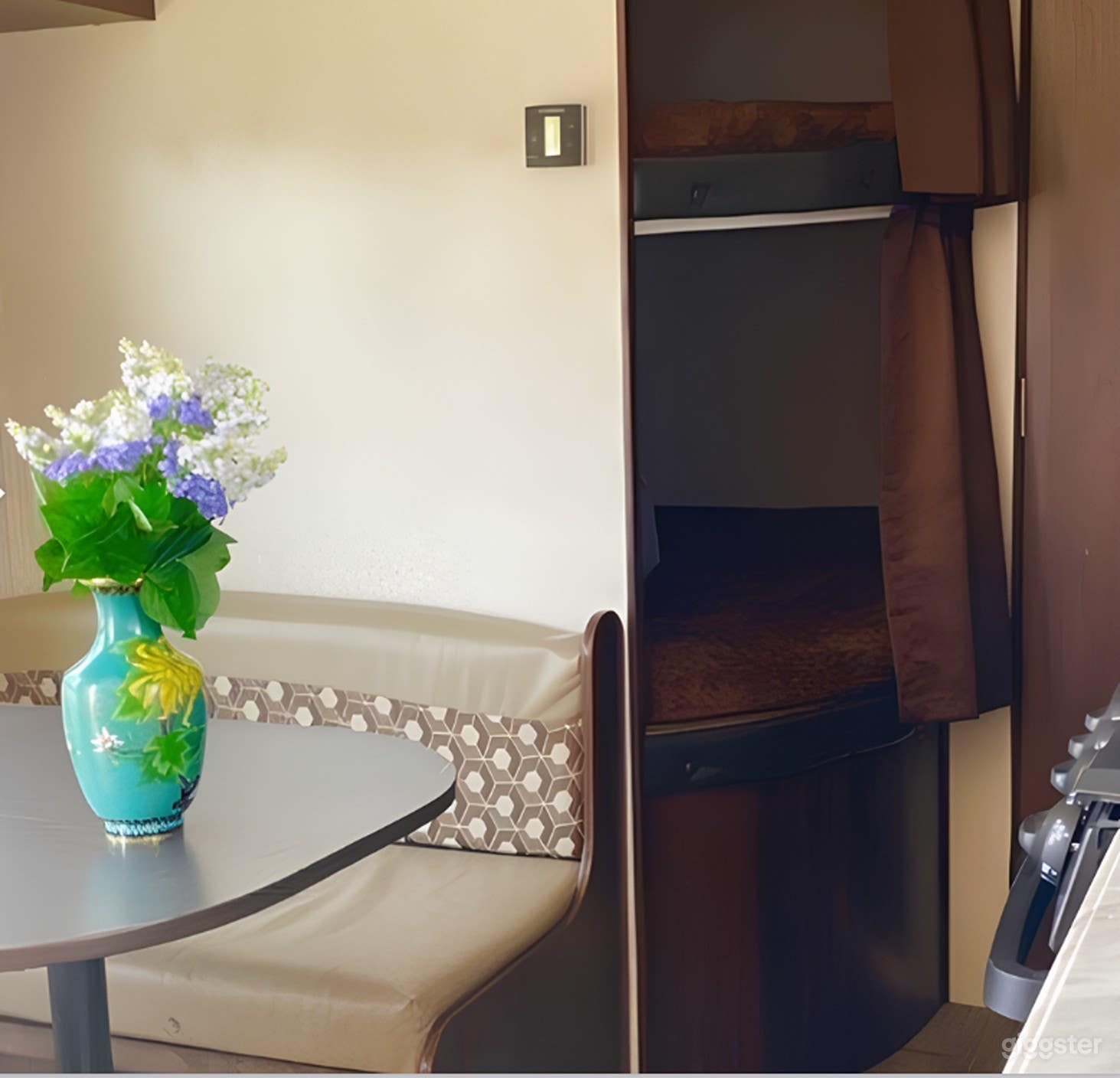  Stylish Camper for 4 Photo 3