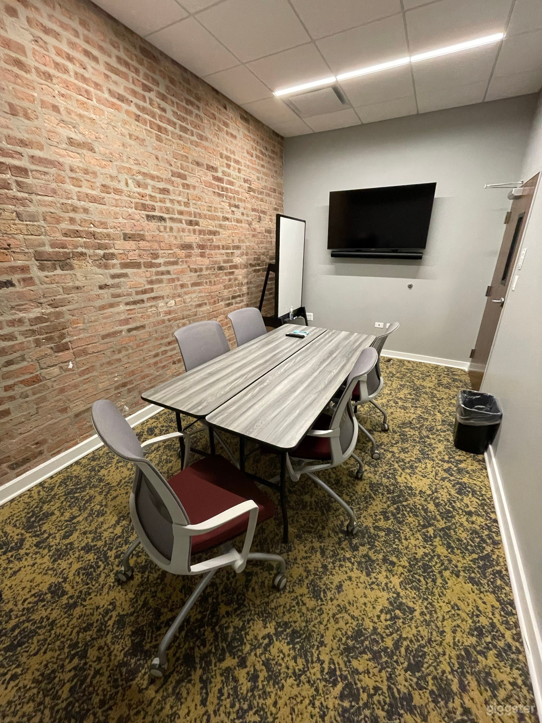 King Room - Michigan Ave, South Loop, Chicago Photo 4