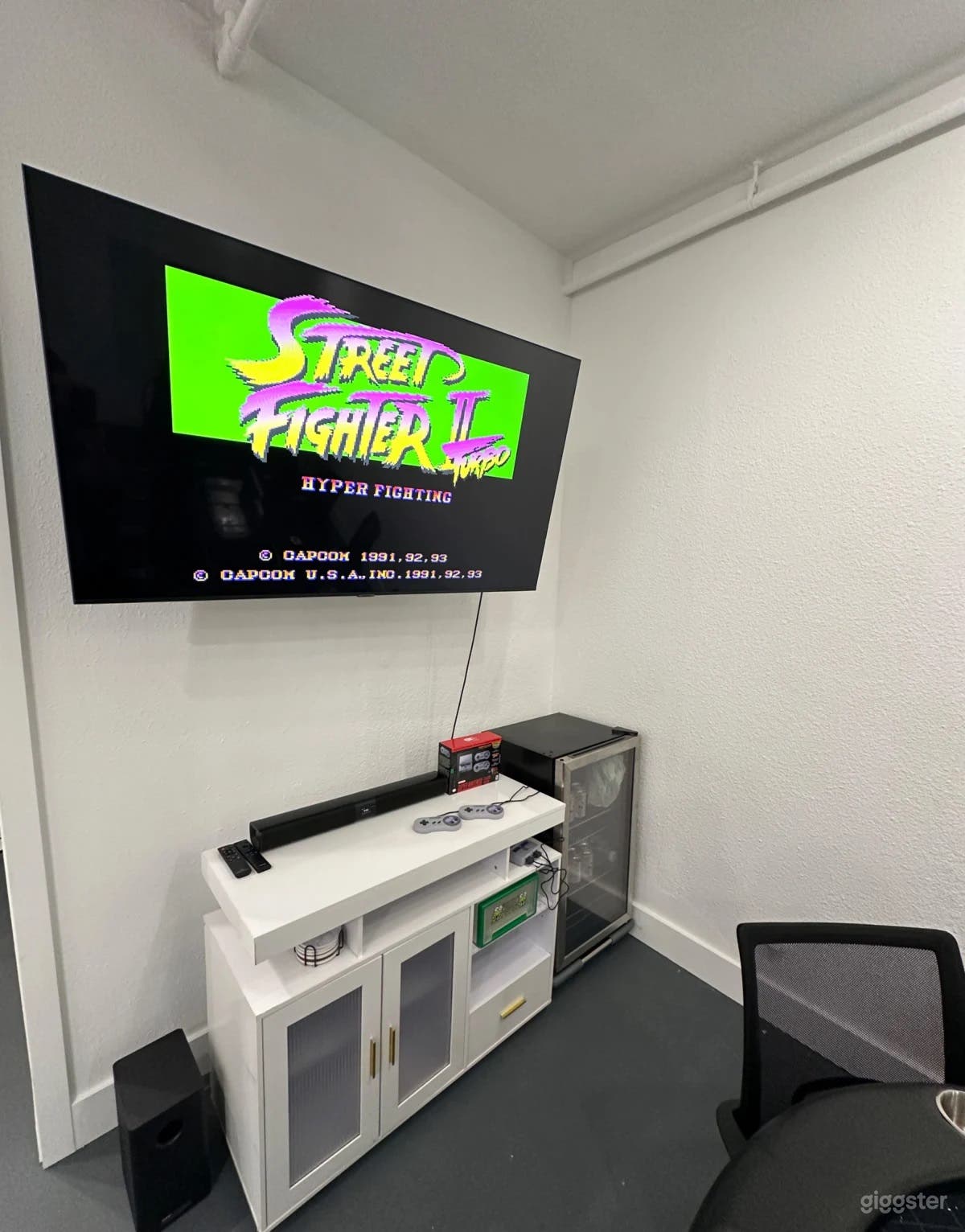 55in tv w/Super Nintendo 