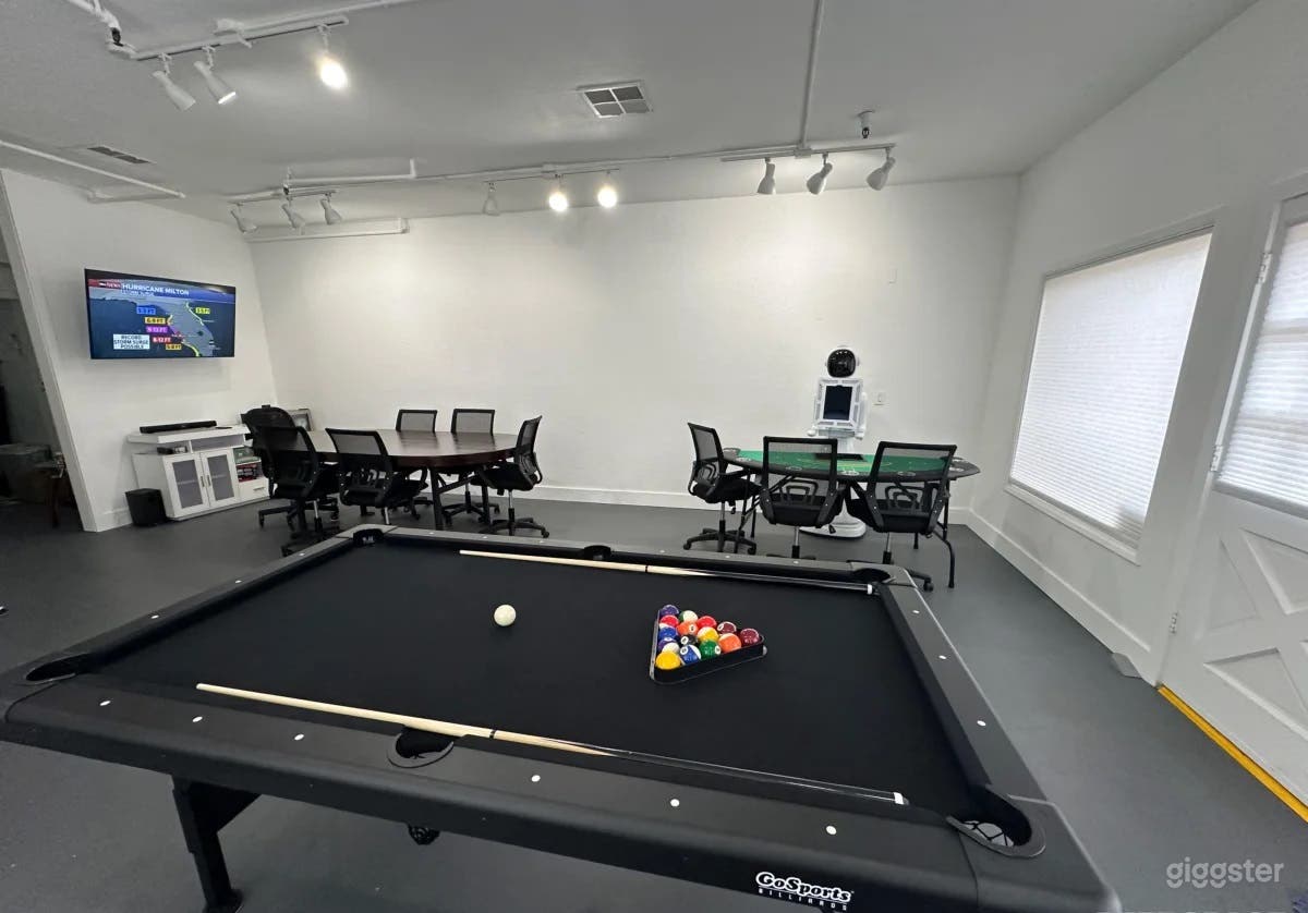 Man Cave Studio Photo 2