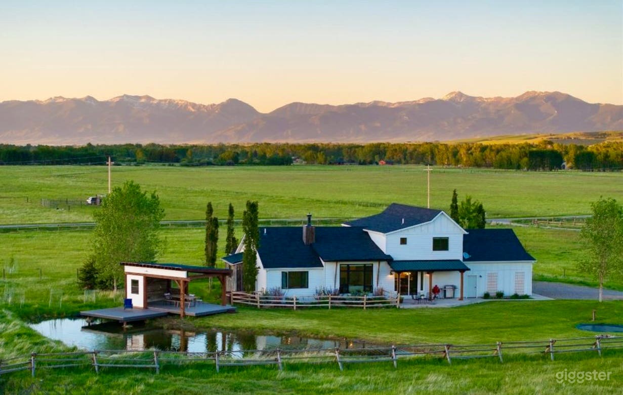 10 acre ranch with breathtaking mountain views | Rent this location on ...