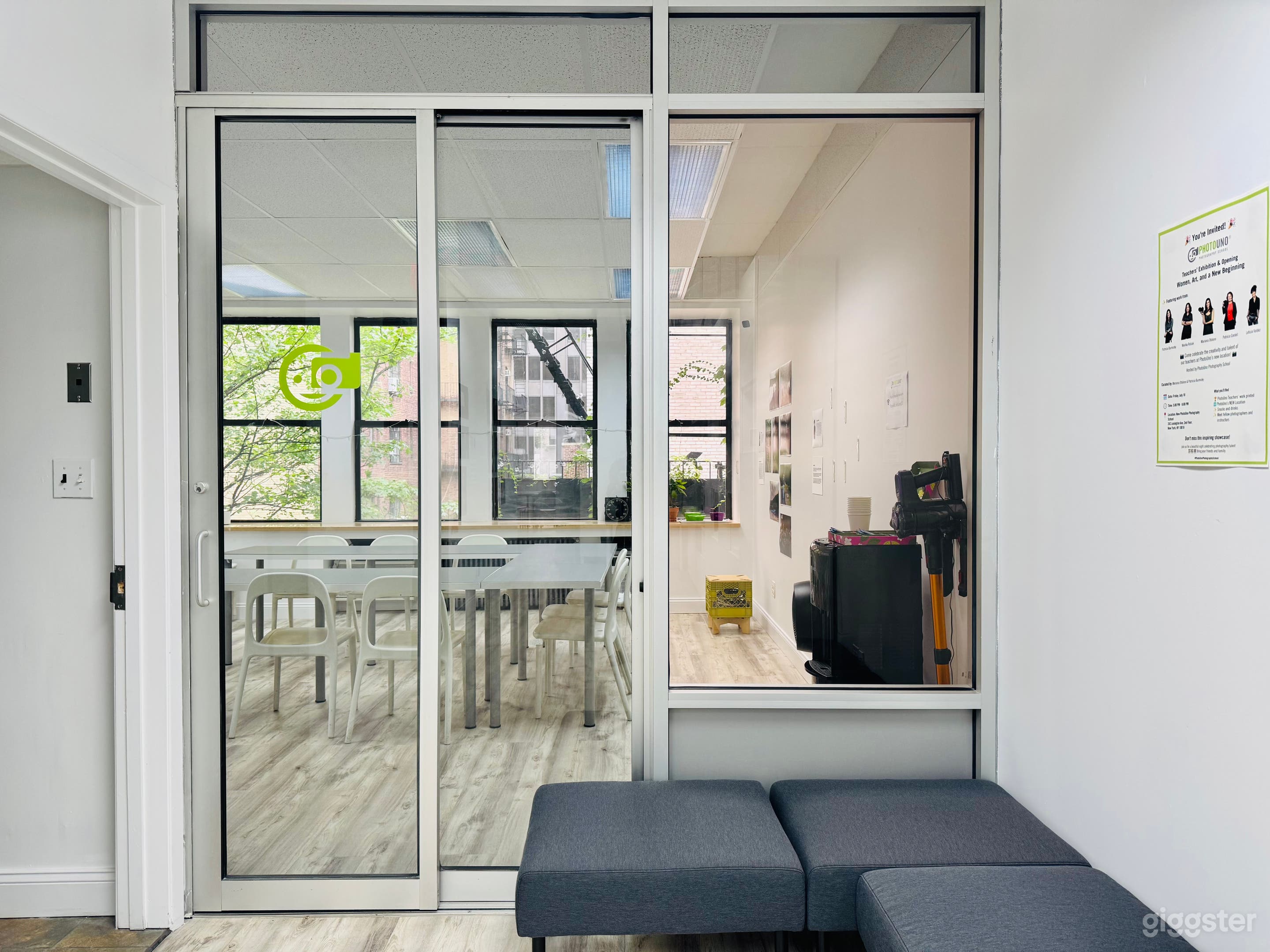 Midtown Meeting Room/Classroom with White Wall Photo 2