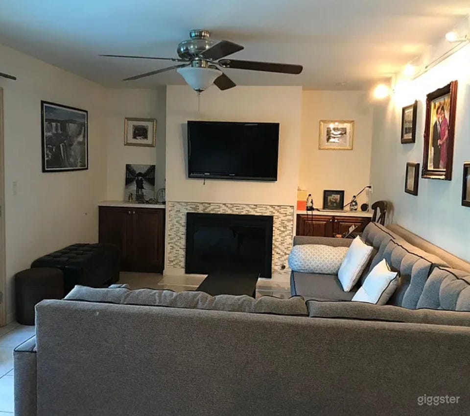 Modern Corner- Lot Suburban Retreat w/ Pool  Photo 4