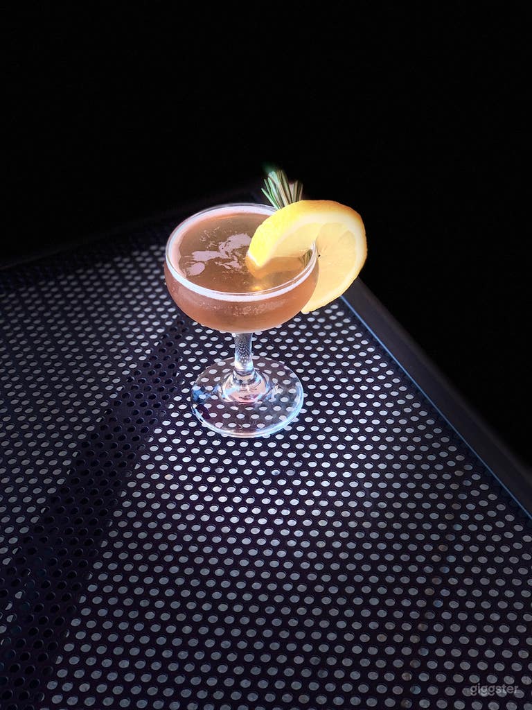  Beautiful and Inviting Space in Baltimore 